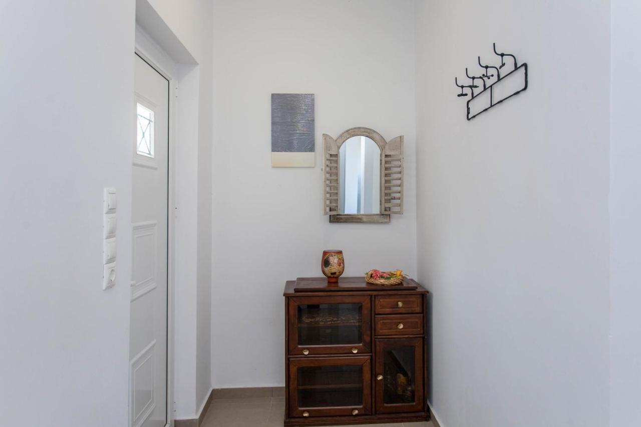 Hillside Seaview Apartment สตาโลส ภายนอก รูปภาพ