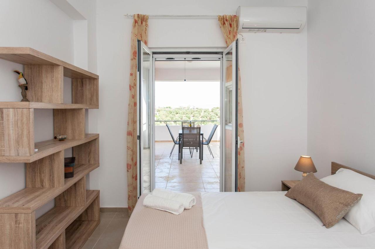 Hillside Seaview Apartment สตาโลส ภายนอก รูปภาพ