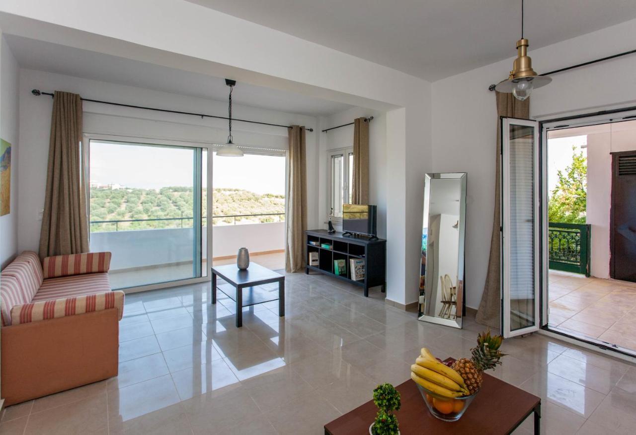 Hillside Seaview Apartment สตาโลส ภายนอก รูปภาพ